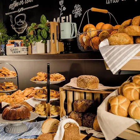 One Barcelona-ciutadella Hotel 3*