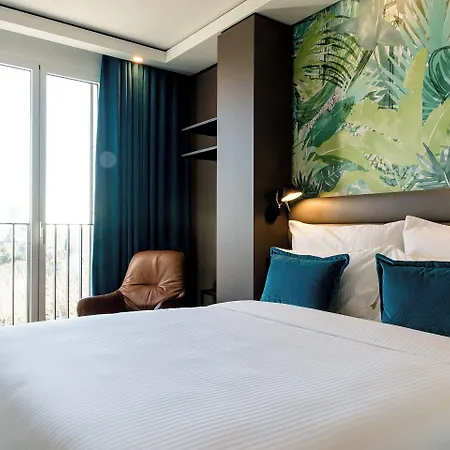 Hotel One Barcelona-ciutadella 3*