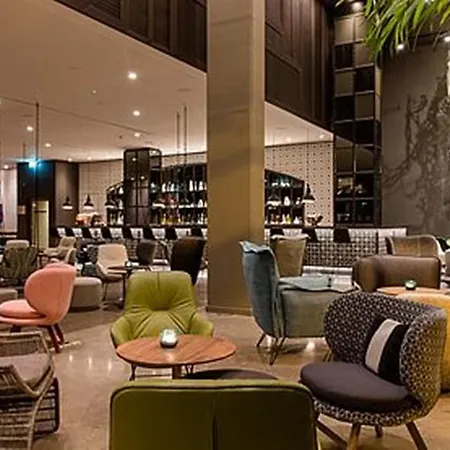 Отель One Barcelona-ciutadella 3*
